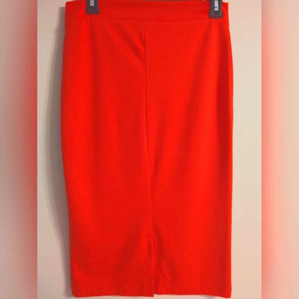 Coral pencil skirt